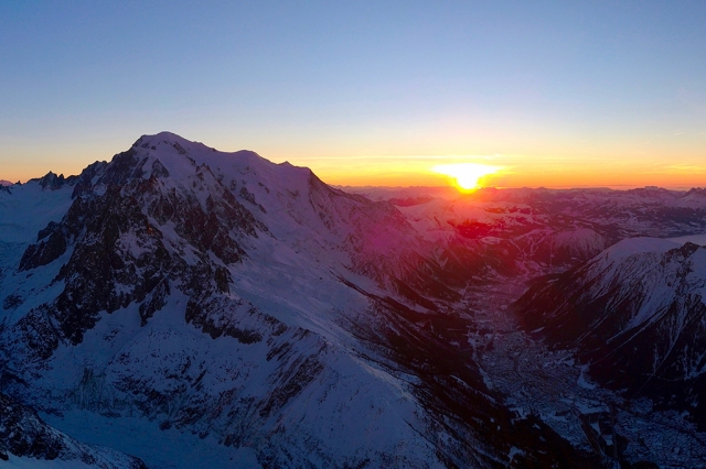 Panoramic flight 15 min. Grandes Jorasses